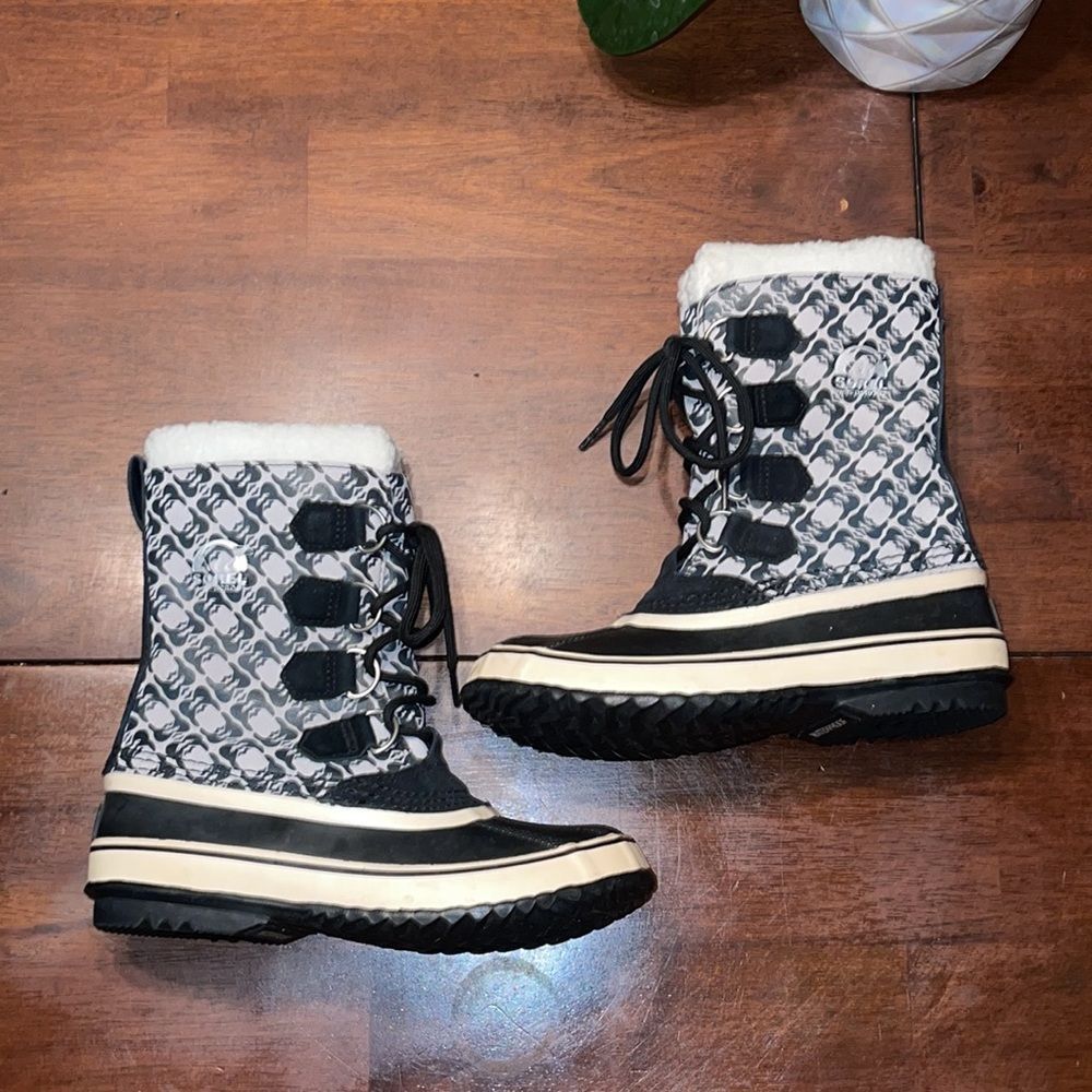 Sorel Women’s 1964 Pac Graphic Waterproof Winter Boots